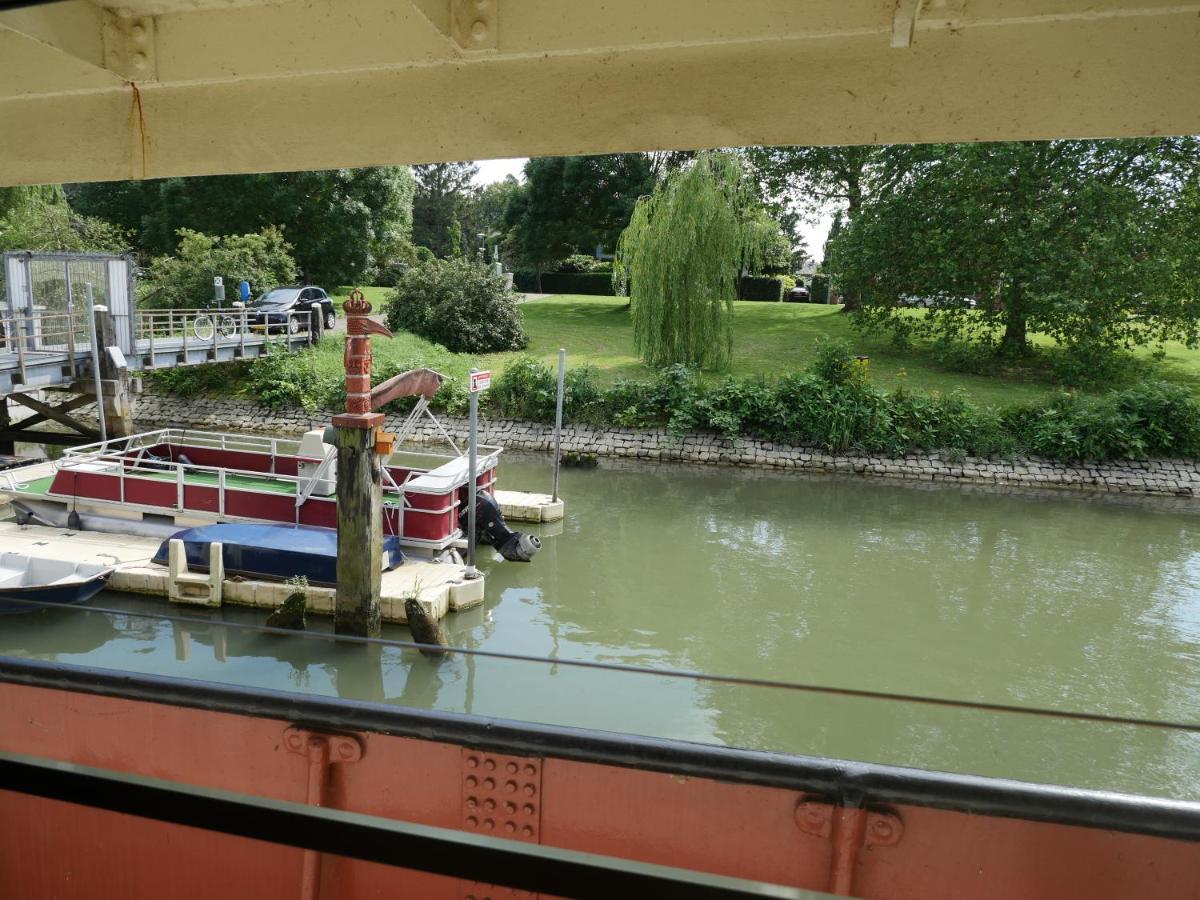 De Logeerboot Dordrecht Acomodação com café da manhã Exterior foto